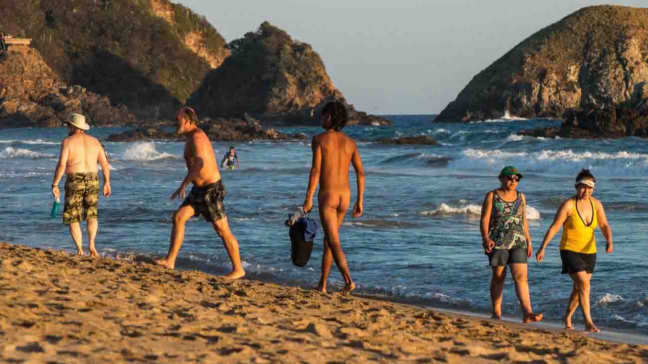 Playa Zipolite, San Pedro Pochutla, Oaxaca, Mexico